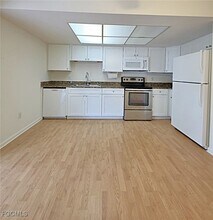 1875 Sadler Rd in North Fort Myers, FL - Foto de edificio - Building Photo