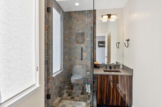 1819 Irving St in Denver, CO - Building Photo - Building Photo