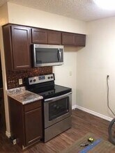 1318 Baylor Dr in Abilene, TX - Foto de edificio - Building Photo