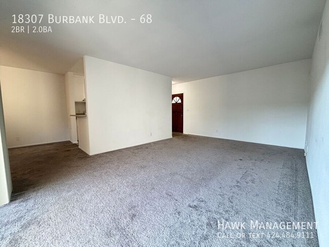 18307 Burbank Blvd in Los Angeles, CA - Building Photo - Building Photo