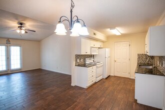 1732 Oakdale Terrace Blvd in Florence, SC - Building Photo - Building Photo
