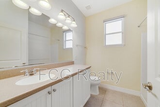 11701 Verrazano Dr in Orlando, FL - Building Photo - Building Photo