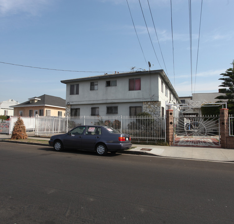 1214 N Hobart Blvd in Los Angeles, CA - Building Photo