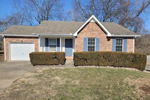 3259 N Senseney Cir in Clarksville, TN - Building Photo