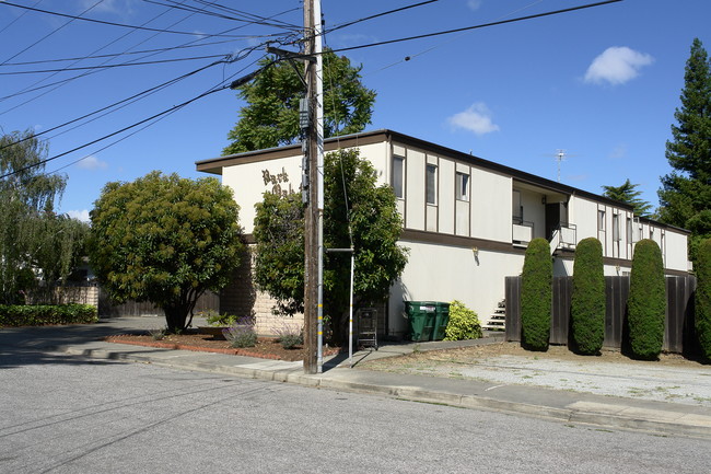 960 Oak Ln in Menlo Park, CA - Building Photo - Building Photo