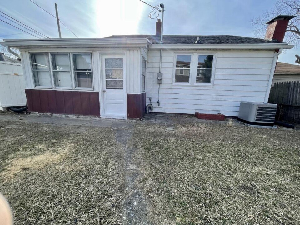 120 N Albemarle St in York, PA - Building Photo