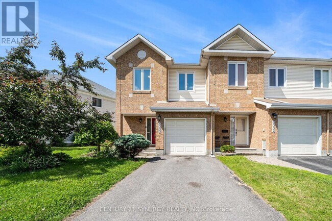 6065 Pineglade Crescent in Ottawa, ON - Building Photo - Building Photo