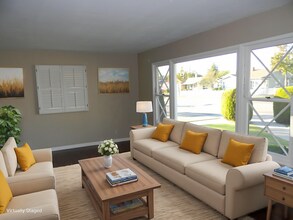 1104 E Everett Pl in Orange, CA - Building Photo - Building Photo