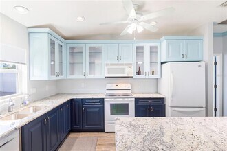 1107 Mangrove Rd in Venice, FL - Building Photo - Building Photo