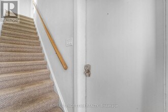 1666 Edge Hill Pl in Ottawa, ON - Building Photo - Building Photo