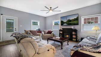 321 E Jefferson St, Unit Legion2