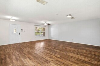 22046 Pelican Edge in San Antonio, TX - Building Photo - Building Photo