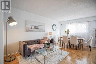 113 Placentia Blvd in Toronto, ON - Building Photo - Building Photo