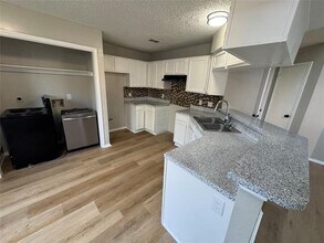 1716 Rancho Dr in Mesquite, TX - Building Photo - Building Photo