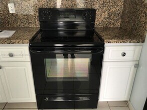 1700 NE 191st St in North Miami Beach, FL - Building Photo - Building Photo