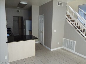 9663 Gunsmith Dr in Las Vegas, NV - Building Photo - Building Photo