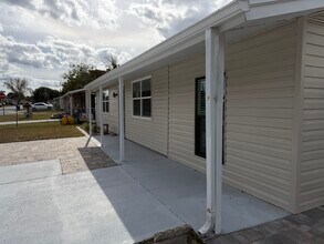 4233 Mesa Dr in New Port Richey, FL - Building Photo - Building Photo