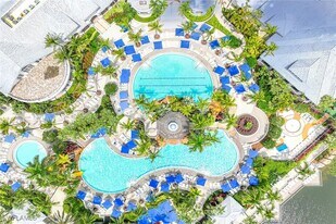 3975 Deer Crossing Ct in Naples, FL - Building Photo