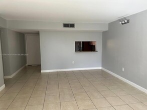 8420 SW 133rd Avenue Rd, Unit 415 in Miami, FL - Building Photo - Building Photo