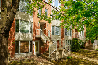 367 Caisse Rue in Verdun, QC - Building Photo - Building Photo