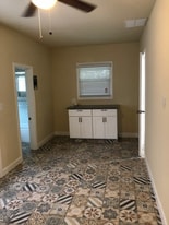 302 S Broadway in Santa Ana, CA - Building Photo