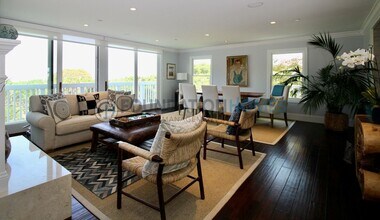 40 Seafirth Rd in Tiburon, CA - Building Photo - Building Photo