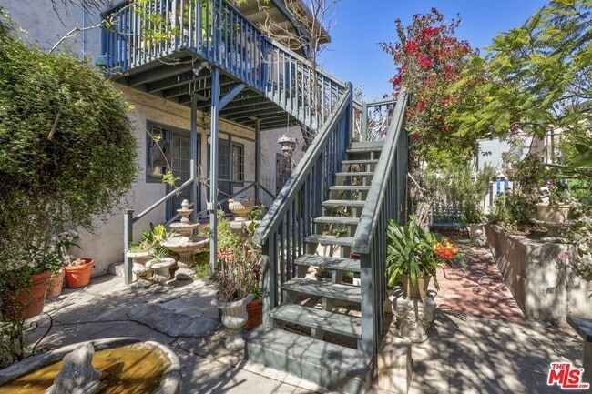 1126 Mohawk St in Los Angeles, CA - Building Photo - Building Photo