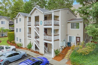 Foster Commons in Tukwila, WA - Foto de edificio - Building Photo