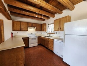 25 Cerrado Loop in Santa Fe, NM - Building Photo - Building Photo