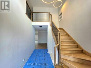 6370 Sunshine Cmn in Niagara Falls, ON - Building Photo - Building Photo