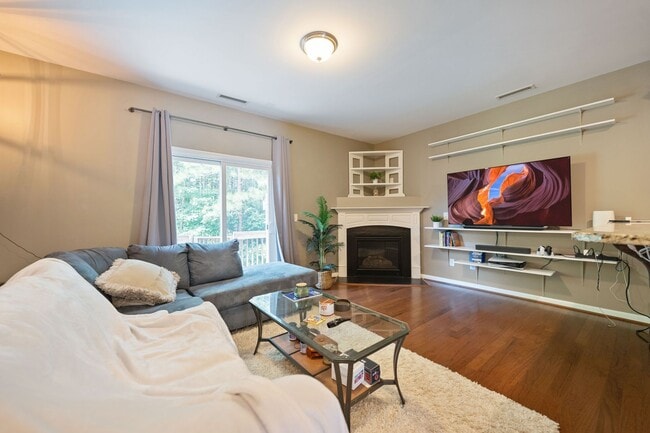 1504 Holly Grove Way in Durham, NC - Building Photo - Building Photo