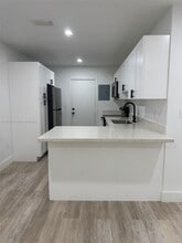 1154 NW 58th Terrace-Unit -1154 in Miami, FL - Building Photo - Building Photo