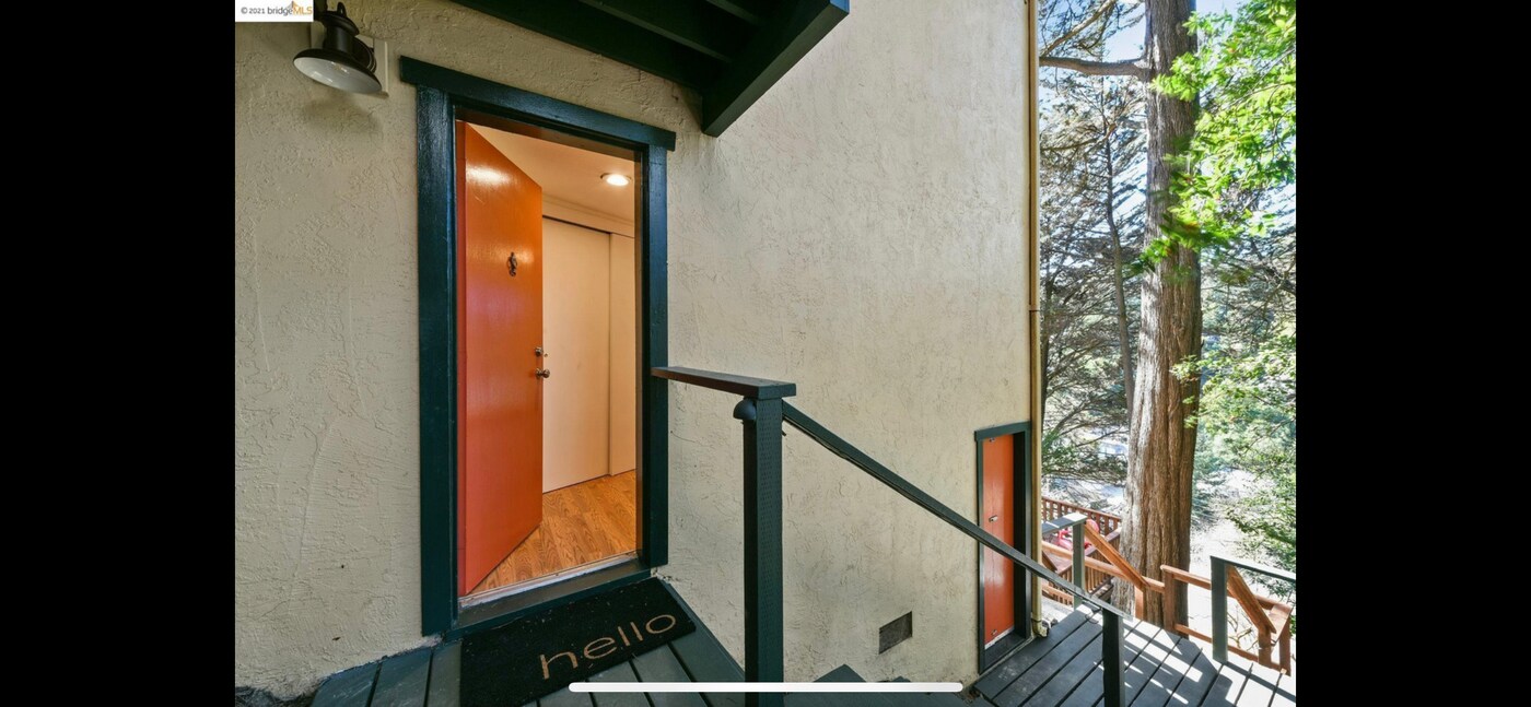 6657 Gunn Dr, Unit 6657 Gunn Dr in Oakland, CA - Building Photo