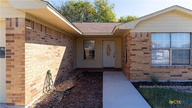 2402 Lazy Ridge Dr in Killeen, TX - Building Photo - Building Photo