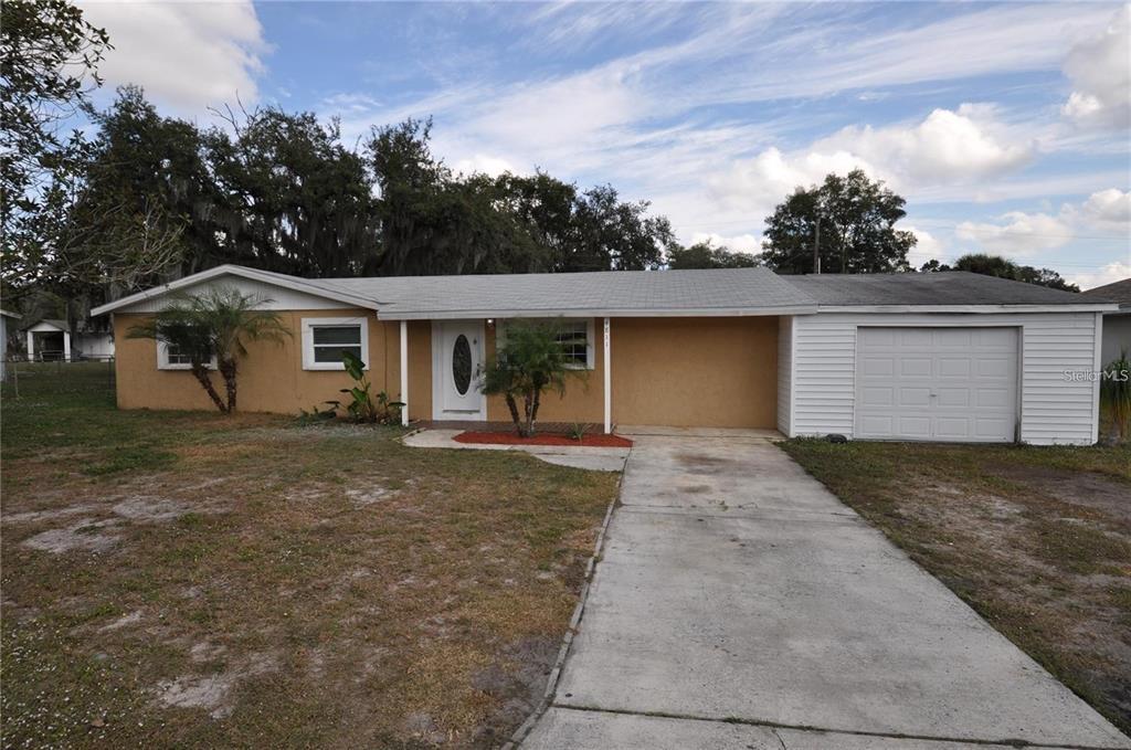 4811 Ron Cir in Lakeland, FL - Building Photo