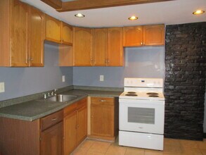 167 S Main St in Putnam, CT - Building Photo - Building Photo