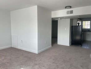 The Historic Blair Apartments in Salem, VA - Building Photo - Building Photo