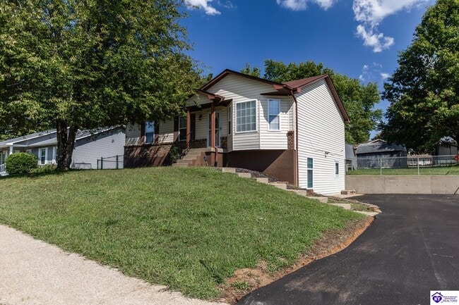 property at 695 Shelton Rd