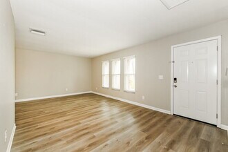 923 SE 19th St in Cape Coral, FL - Building Photo - Building Photo