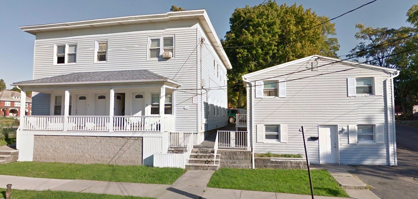 326 Turtle St in Syracuse, NY - Foto de edificio