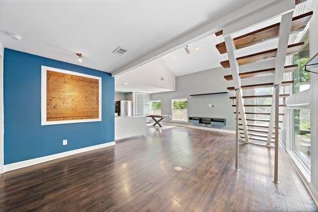 2413 Emancipation Ave, Unit A in Houston, TX - Foto de edificio - Building Photo