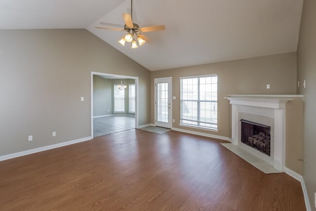 6379 Sandbourne E in Olive Branch, MS - Building Photo - Building Photo