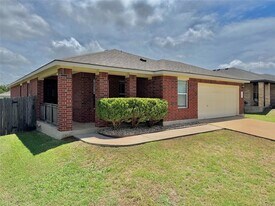 204 Woodley Rd in Leander, TX - Building Photo