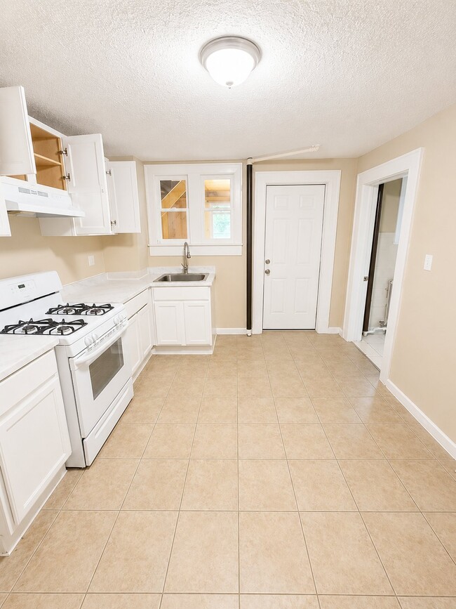 property at 14 Nursery St
