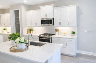 341 Ariano Ave in Nokomis, FL - Building Photo - Building Photo