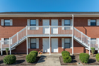 Shawnee Trail Apartments in Richmond, KY - Foto de edificio - Building Photo