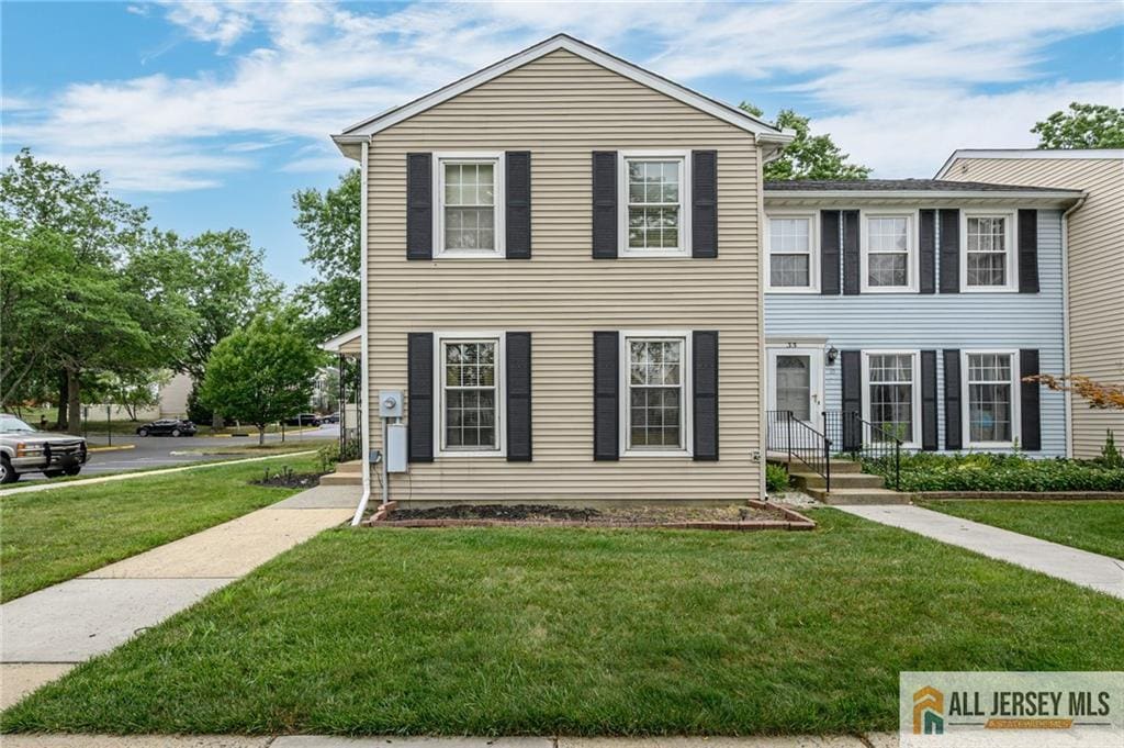 36 Byrnes Ln W in Sayreville, NJ - Building Photo