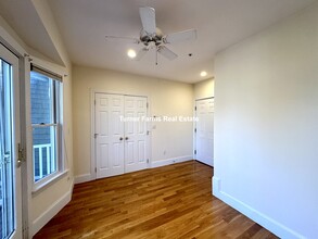 10 Selkirk Rd, Unit 4 in Boston, MA - Building Photo - Building Photo