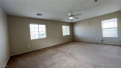 5209 Fireside Ranch Ave in Las Vegas, NV - Building Photo - Building Photo