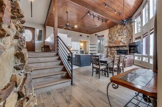 9026 San Leandro Dr in Dallas, TX - Building Photo - Building Photo